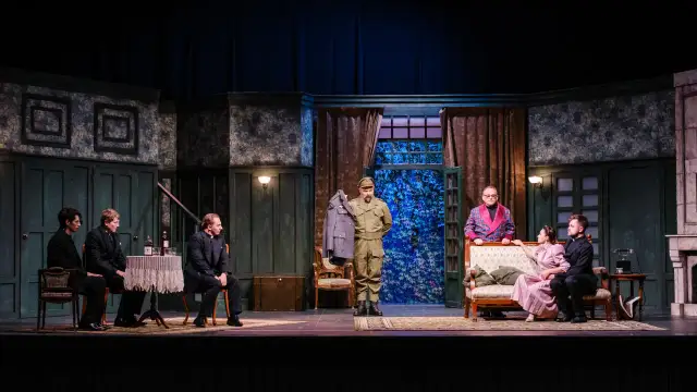 Spektakl o co biega - odkryj tajemnice tej komedii pełnej humoru