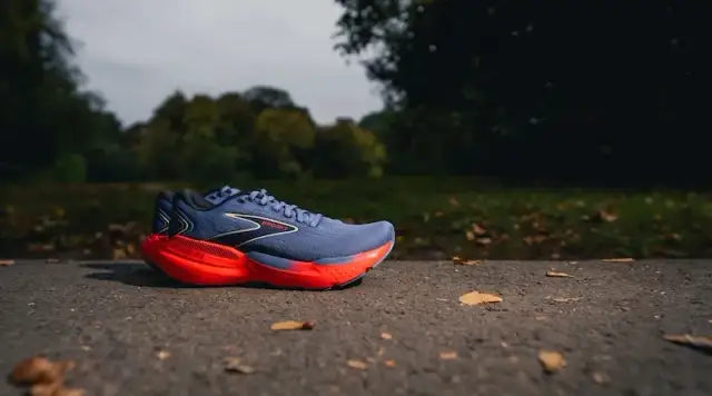 Wybór butów na asfalt: Ekspert radzi, jak biegać bez kontuzji.