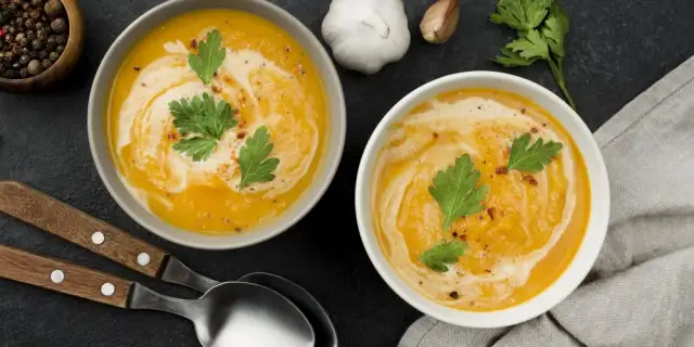 Soupe de patate douce: la recette facile et ses secrets pour un velouté parfait