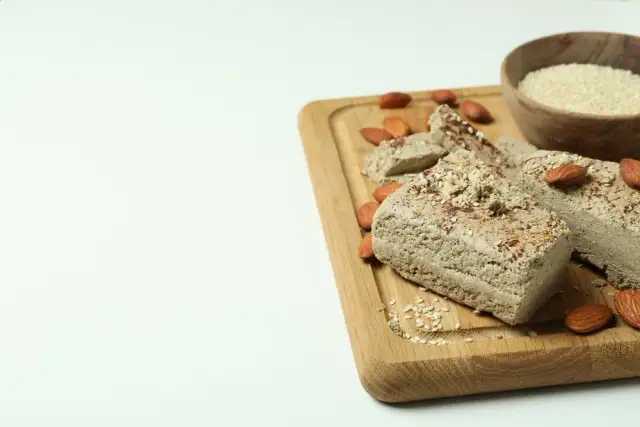 Czy chałwa tuczy? Odkryj prawdę o kaloriach i diecie