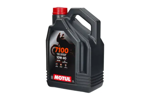 Motul 10W40: 5100 czy 7100? Wybierz idealny olej dla motocykla