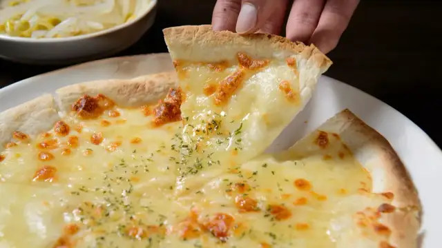 Pizza Chèvre Parfaite: Recette Facile, Pâte & Cuisson Maîtrisées