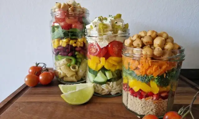 Salat im Glas: Einfache Meal Prep Rezepte & Tipps für Frische