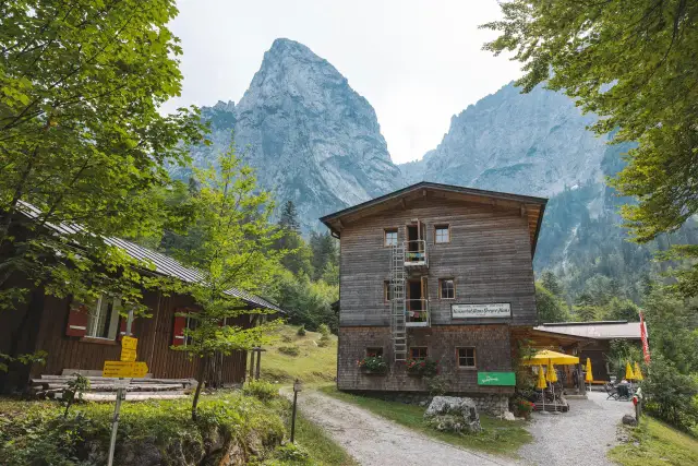 Hans Berger Haus: Anreise, Touren & Übernachtung im Kaisertal