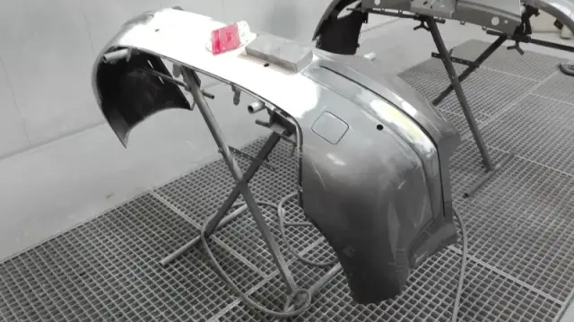 Jak usunąć lakier z plastikowego zderzaka bez uszkodzeń powierzchni