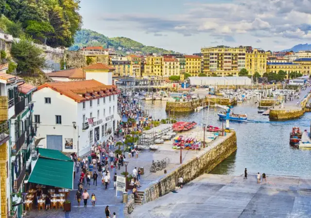 ¿Dónde ir de vacaciones con niños en España? Guía experta