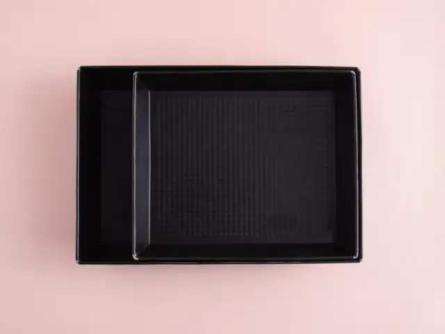 Jak obliczyć przelicznik tortu prostokątnego na ile osób potrzebujesz?