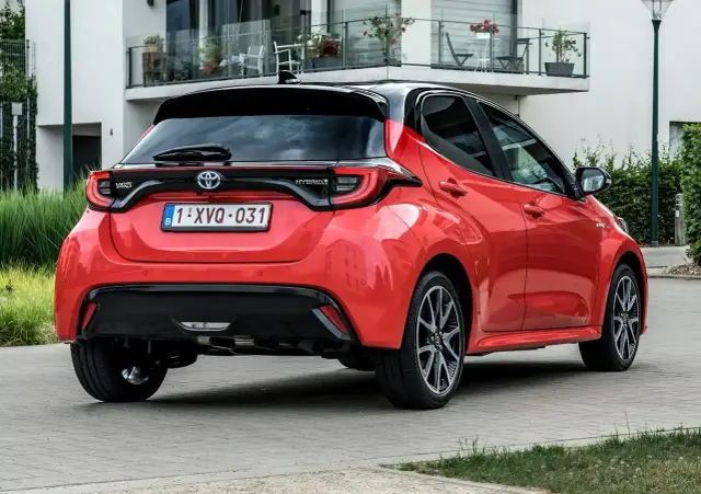 Toyota Yaris - spalanie w różnych wersjach silnikowych i czynniki