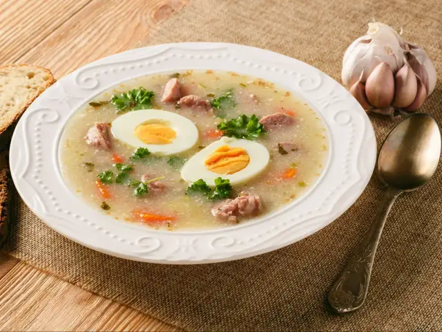 Zaskocz gości wyjątkowymi zupami, które zachwycą smakiem i wyglądem