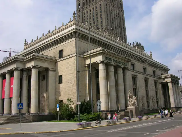 Teatry w Warszawie - poznaj nazwy i najważniejsze informacje