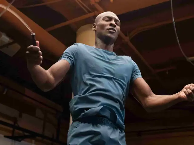 La mejor ropa para el gimnasio hombre que mejora tu rendimiento y comodidad