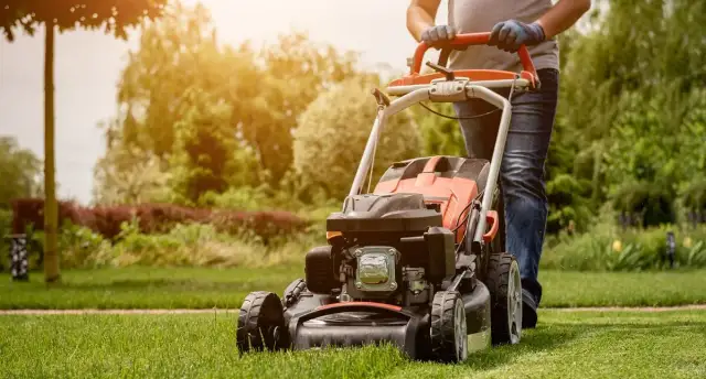 Jak sprawdzić cewkę zapłonową w kosiarce i uniknąć problemów z uruchomieniem