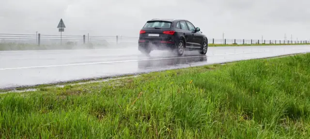 Co to ESP w samochodzie? Klucz do bezpieczeństwa na drodze