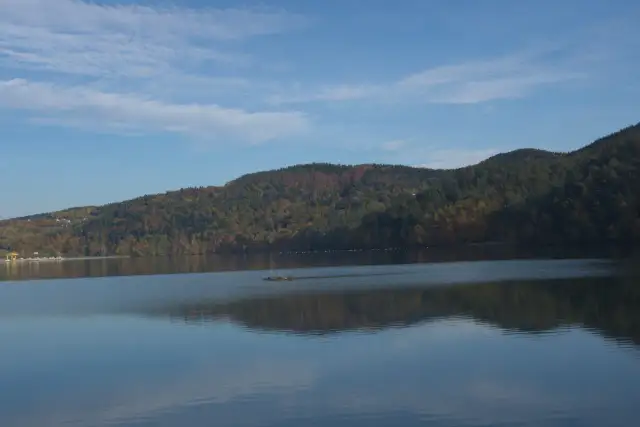 Jezioro Czchowskie: Odkryj jego sekrety i atrakcje turystyczne