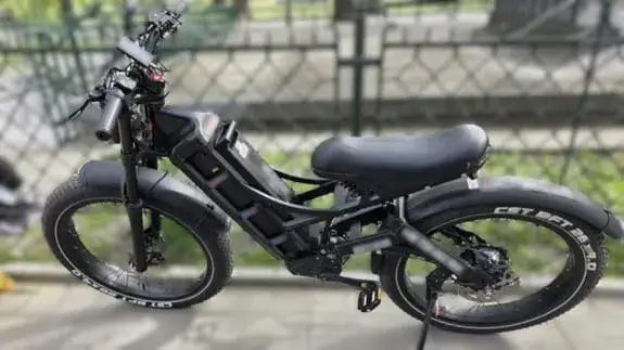 Motorower na ścieżce rowerowej? Uniknij mandatu! Prawo 2024