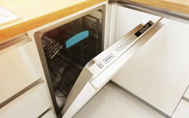 Jaką zmywarkę do zabudowy wybrać, aby uniknąć rozczarowania?