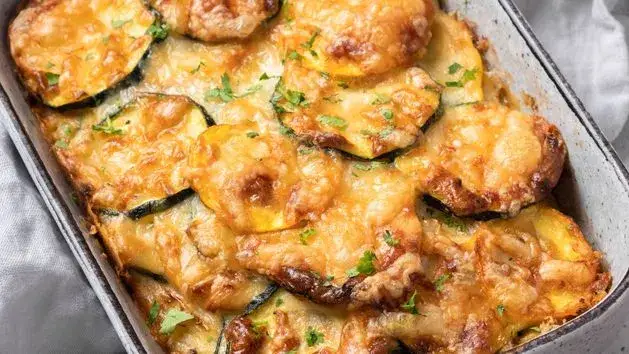 Idealna zapiekanka z cukinii? Poznaj przepis bez wodnistych wpadek!
