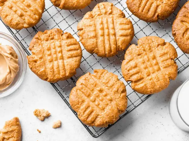 Keto ciastka orzechowe: 3 składniki, pyszne i bez cukru!