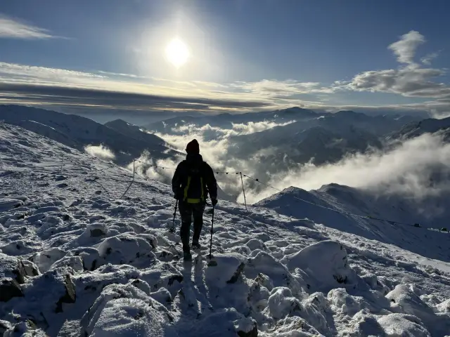 Kasprowy Wierch czy Giewont – Który szczyt wybrać na górską przygodę?