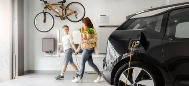 Jak rozliczyć ładowanie samochodu elektrycznego w domu i zaoszczędzić