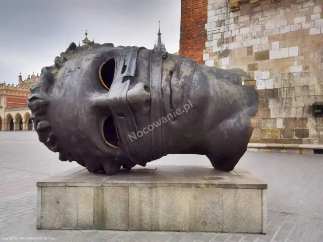 Eros Bendato Kraków: Odkryj sekrety spętanej głowy Mitoraja