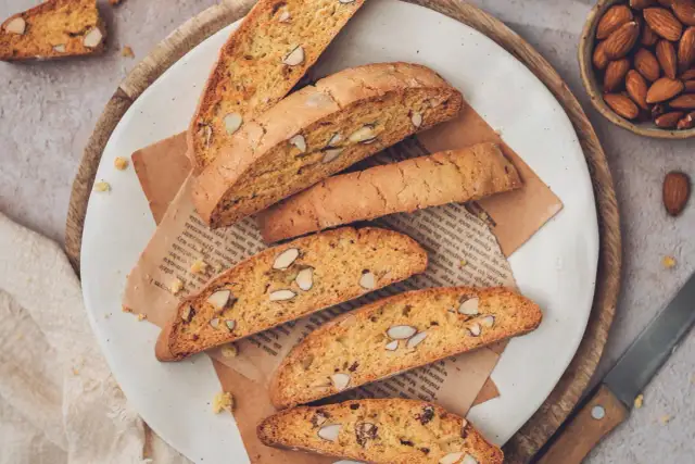 Cantuccini: Jak kroić, by się nie kruszyły? Sekrety Nataszy