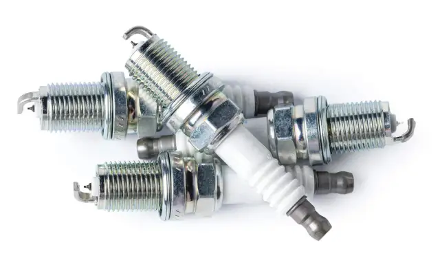 Jak rozpoznać objawy zużytych świec na LPG i uniknąć kosztów napraw