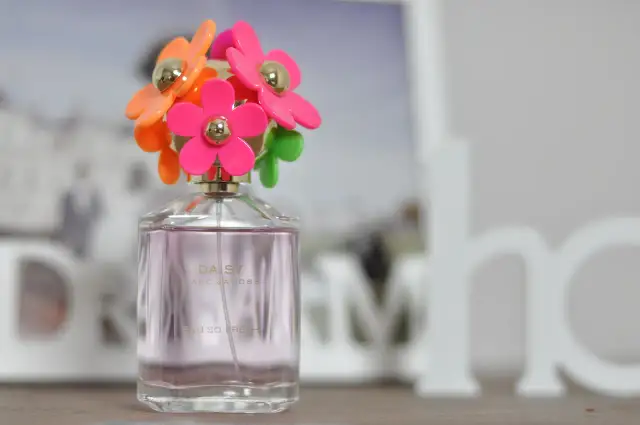 Kultowa woda Basia z PRL: Gdzie kupić i jak odróżnić od Armand Basi?