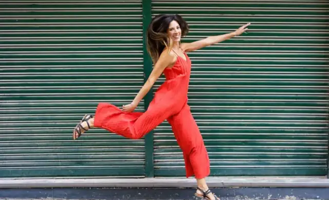 Buty do kombinezonu wide-leg: Sekret idealnych proporcji