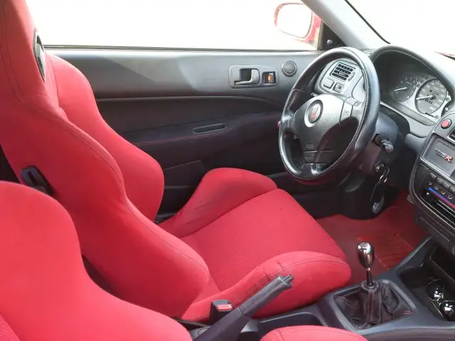 Spoiler Mugen Civic VIII: Kupić, zamontować, czy warto? Poradnik