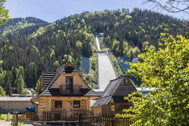 Bacówka pod Skocznią: Domki Zakopane. Czy to idealna lokalizacja?