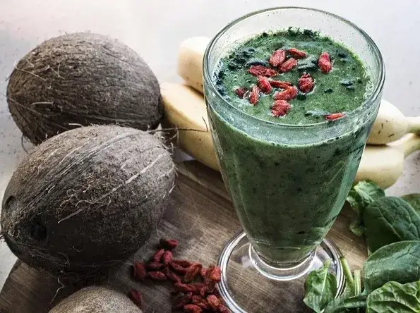 Koktajl ze spiruliną - zdrowe przepisy na smaczne i odżywcze napoje
