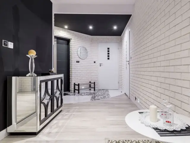 Co zamiast boazerii? Modne alternatywy i inspiracje na ściany