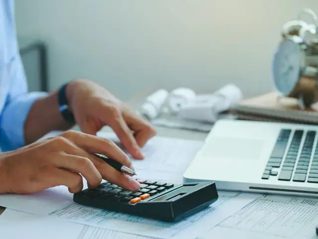 Ile można zarobić bez działalności: wszystko o limitach i przepisach