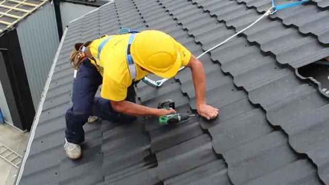 Montaż blachodachówki modułowej - Przewodnik, błędy i cennik