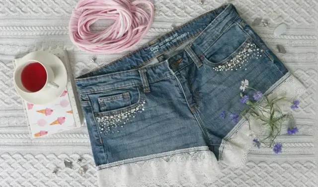 Jak przerobić spodnie na spodenki - proste kroki i cenne wskazówki