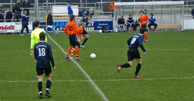 Ile zarabia piłkarz w 5 lidze? Zaskakujące fakty o wynagrodzeniach