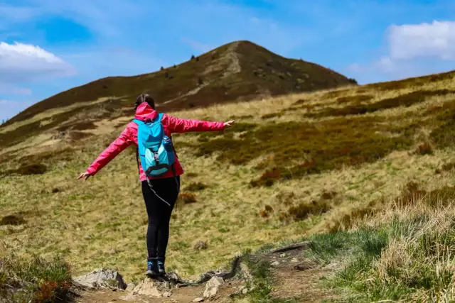 Tarnica: Wybierz idealny szlak! Wołosate czy Ustrzyki Górne?