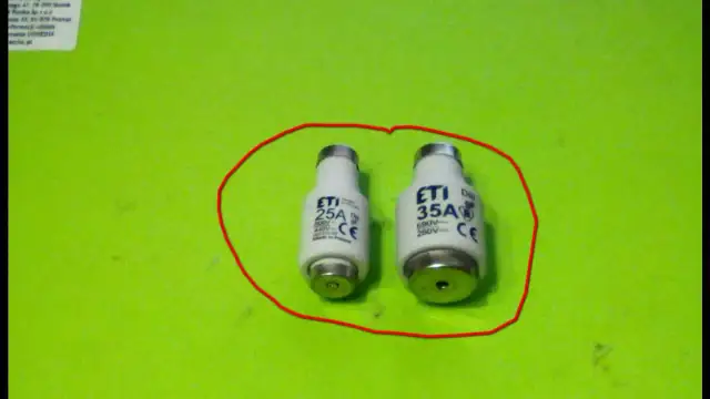 Jak rozpoznać przepalony bezpiecznik topikowy i uniknąć problemów elektrycznych