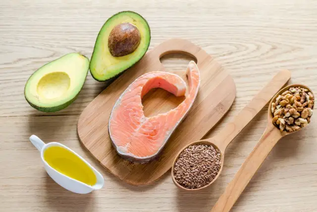 Dieta po udarze: Jedz, by leczyć mózg i chronić przed nawrotem!