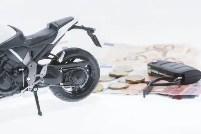 Jak wyrejestrować motorower i uniknąć kary za opóźnienie