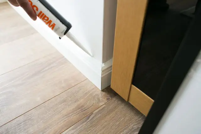 Jak dociąć listwy przypodłogowe? Precyzyjny poradnik DIY