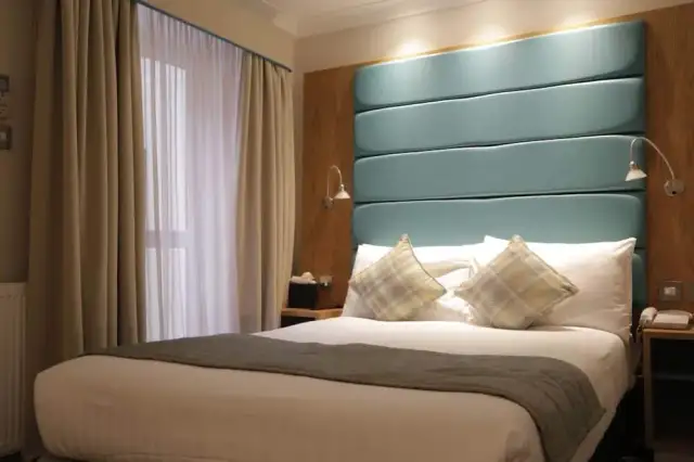 Tani nocleg w Londynie: Ile kosztuje i jak znaleźć najlepszą ofertę?