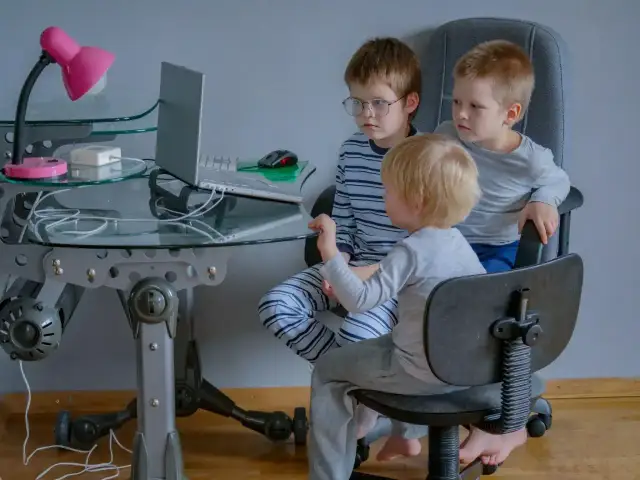 Krzesło rosnące z dzieckiem: inwestycja w zdrowie i komfort na lata?