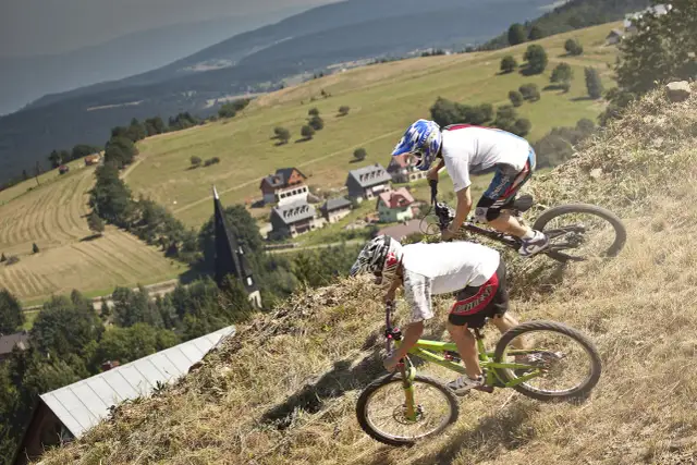 Zieleniec trasy rowerowe - 109 szlaków, które musisz poznać