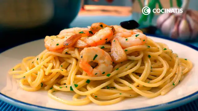 Deliciosas recetas de espaguetis con gambas que no puedes perderte