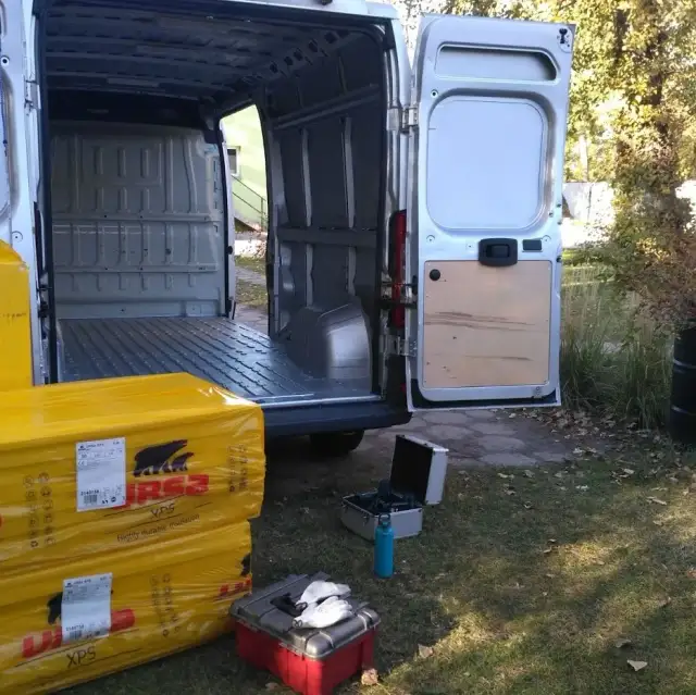 Skuteczne sposoby na ocieplenie kampera i poprawę komfortu termicznego