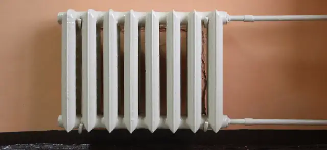 Jak odpowietrzyć stare grzejniki, aby uniknąć problemów z ogrzewaniem