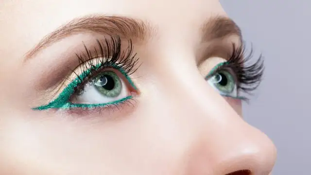 Grüne Augen schminken: Profi-Tipps für Ihren Wow-Effekt