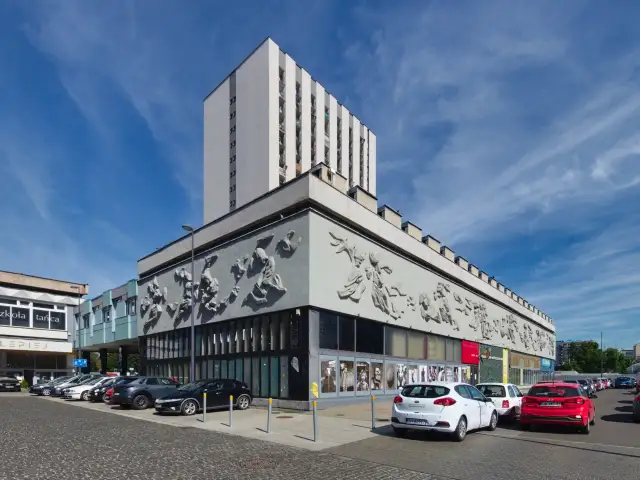 Muzeum Sztuki Nowoczesnej Katowice? Odkryj Śląskie i BWA!